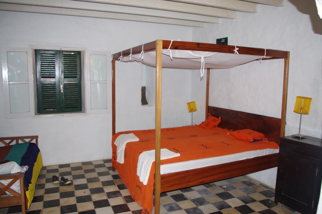 Maison Augustin Ly Gorée Quarto foto