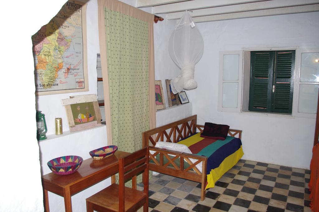 Maison Augustin Ly Gorée Quarto foto